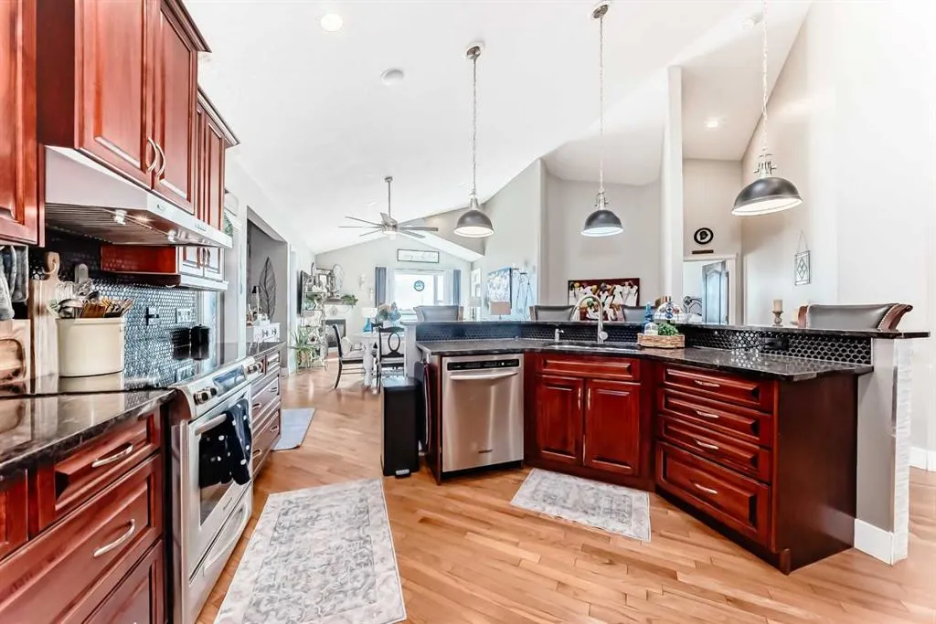 33 Boulder Creek Manor SE