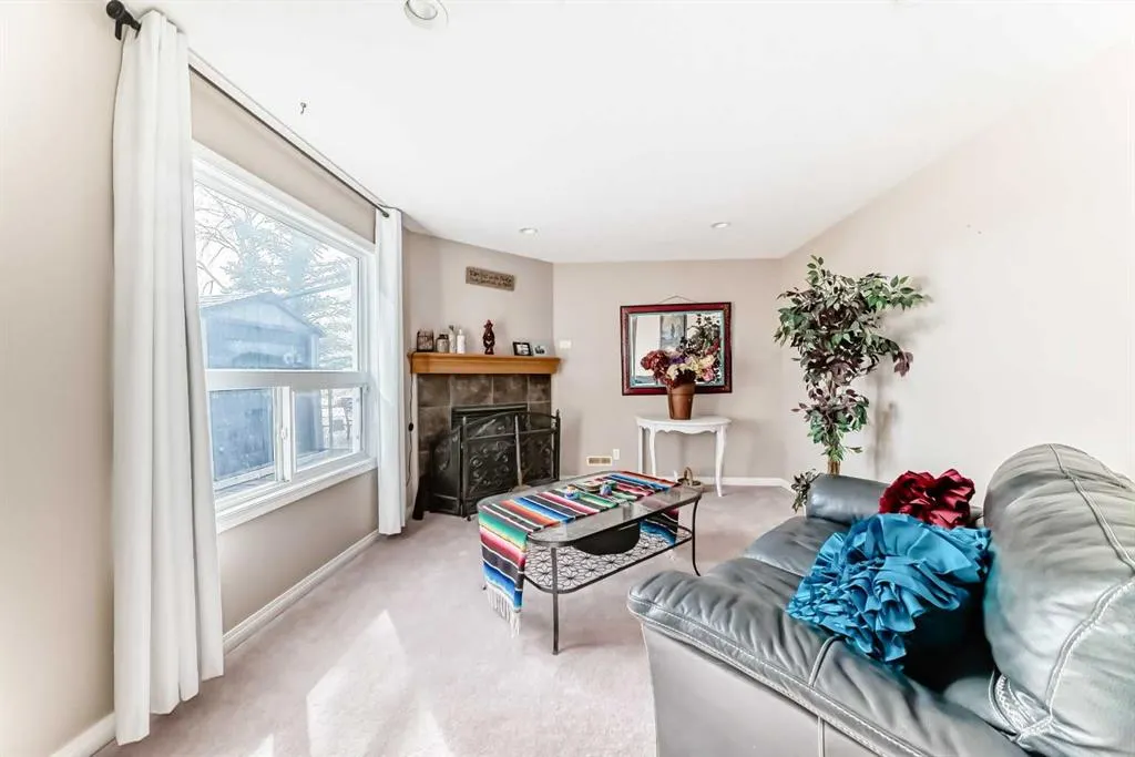 33 Boulder Creek Manor SE