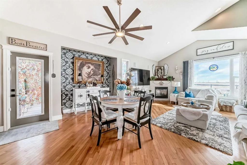 33 Boulder Creek Manor SE