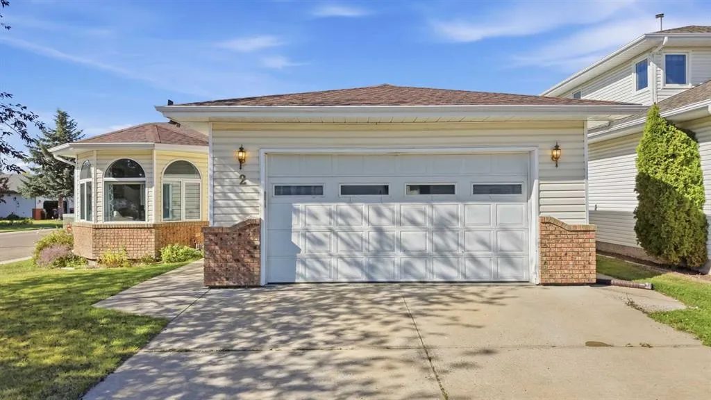 2 Densmore Crescent
