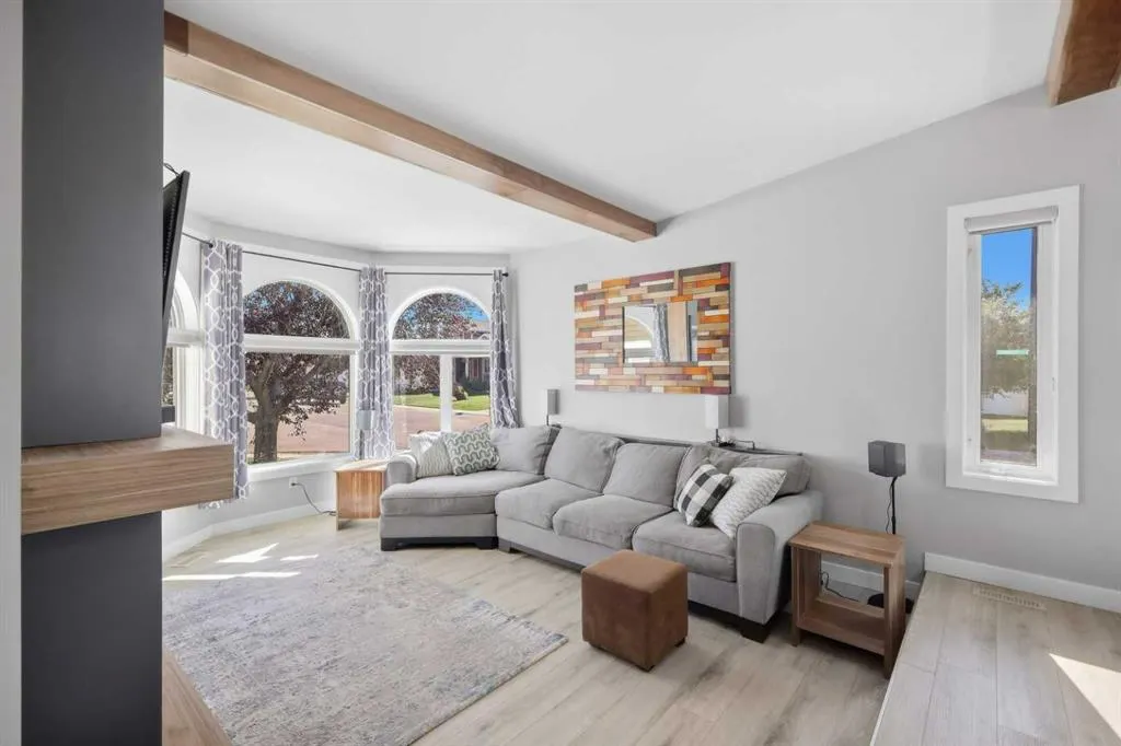 2 Densmore Crescent