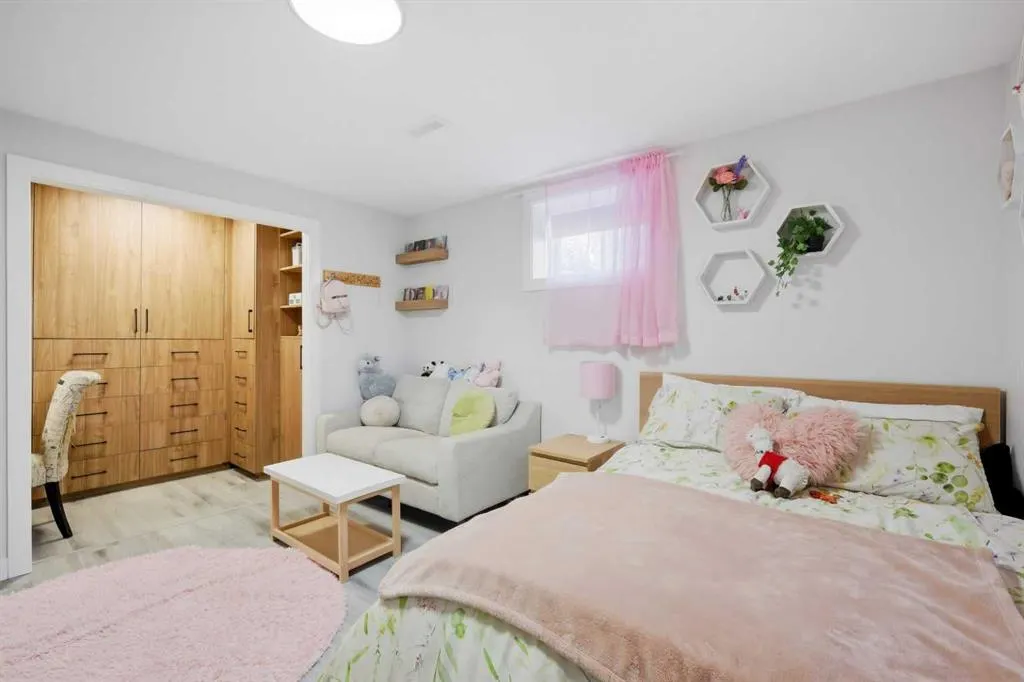2 Densmore Crescent