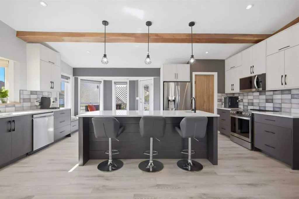 2 Densmore Crescent