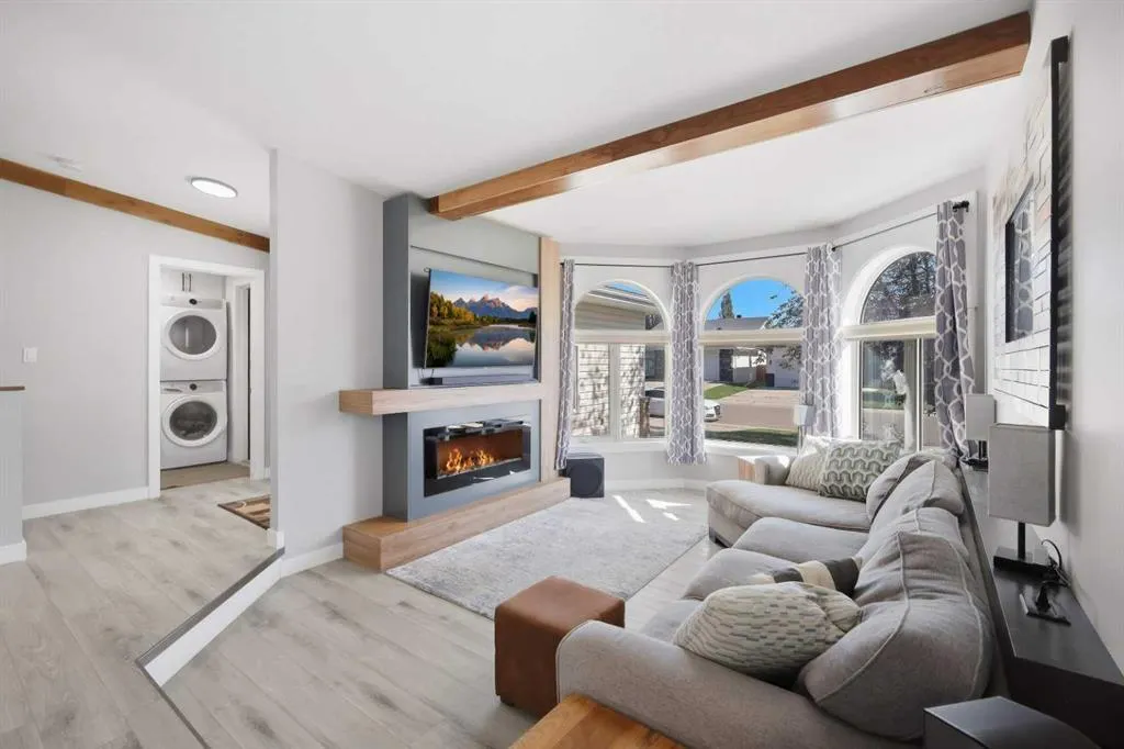 2 Densmore Crescent