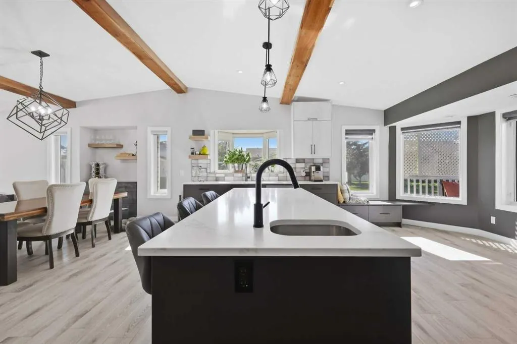 2 Densmore Crescent