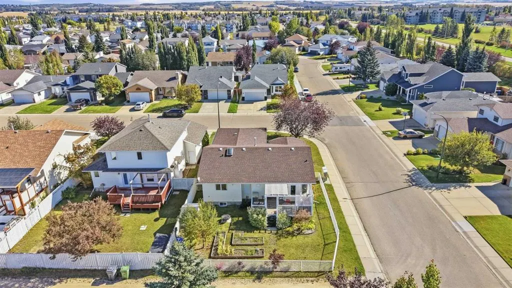 2 Densmore Crescent