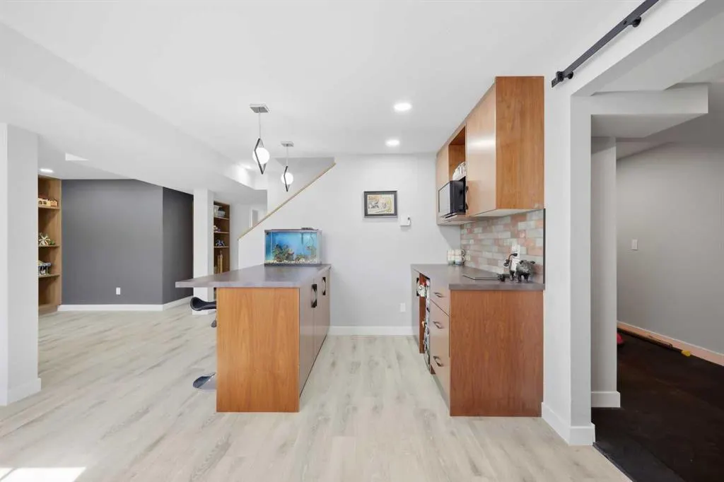 2 Densmore Crescent