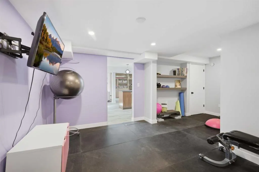 2 Densmore Crescent