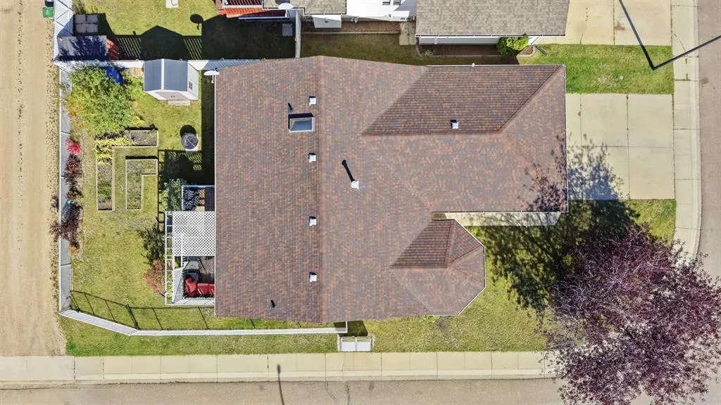 2 Densmore Crescent
