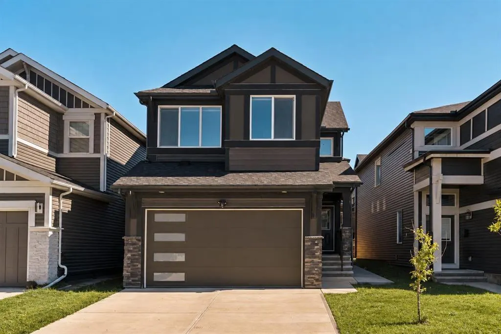 312 Lucas Way NW