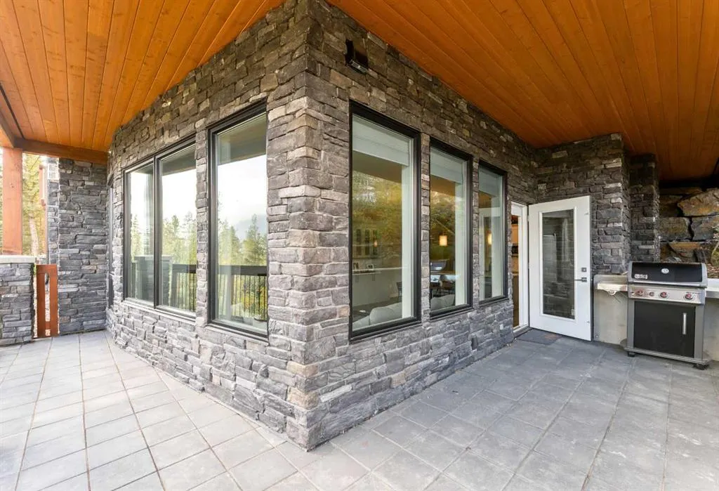 106 Stewart Creek Rise #114