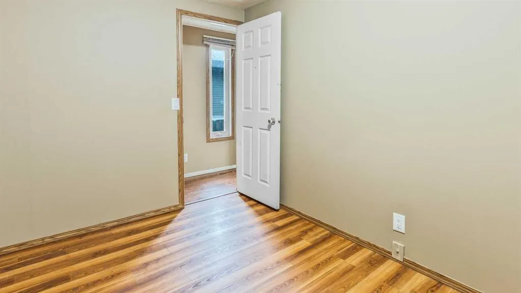 24 spring HAVEN Close SE