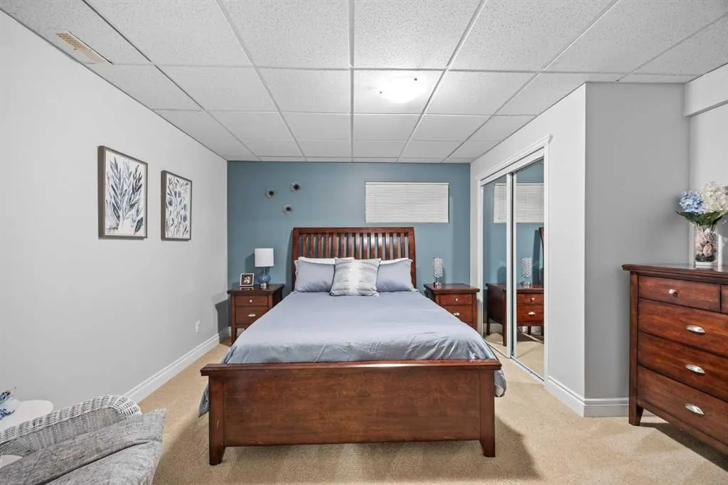 16 Royal oak Heights NW