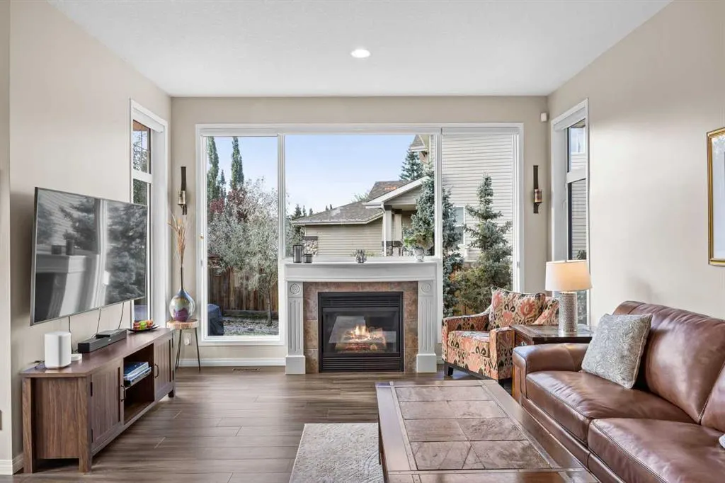 16 Royal oak Heights NW
