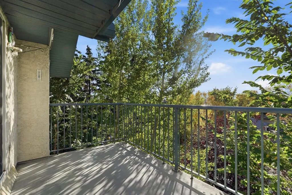 21 Dover Point SE #417