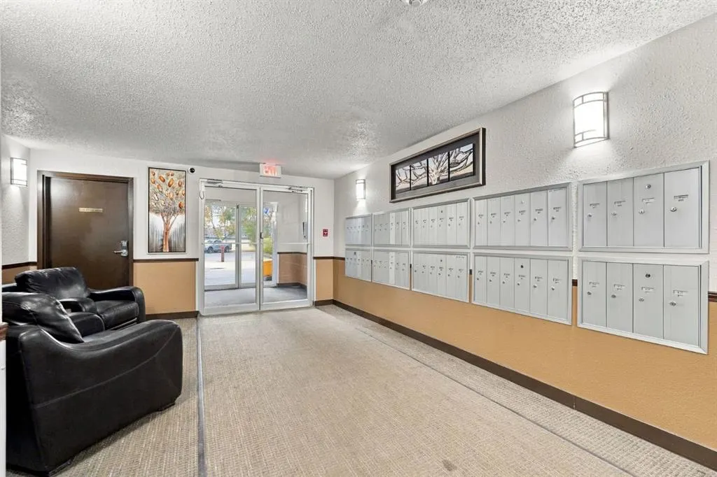 21 Dover Point SE #417