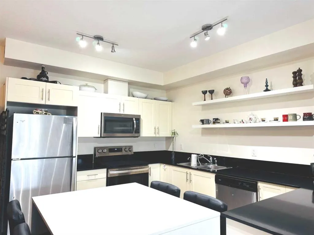99 Copperstone Park SE #3313