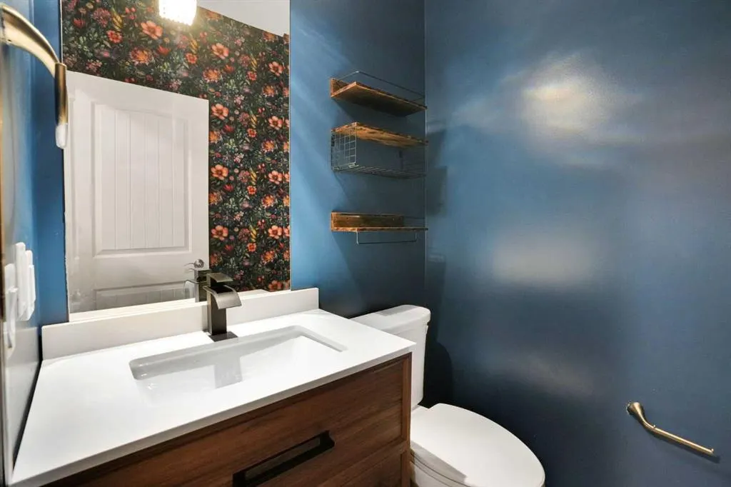 250 Kingsbury View SE