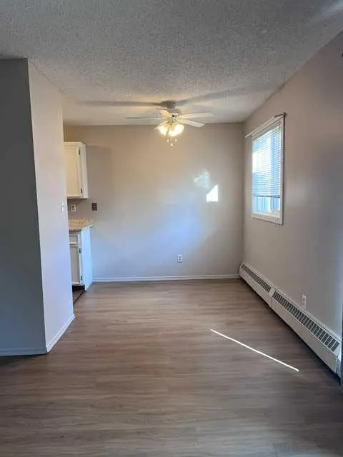 49 Bennett Street #208