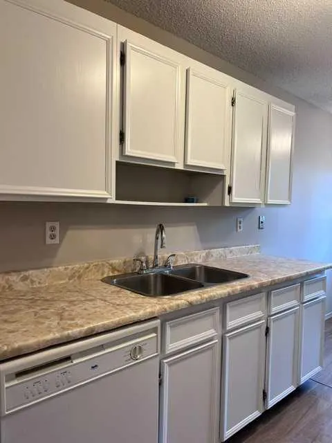 49 Bennett Street #208