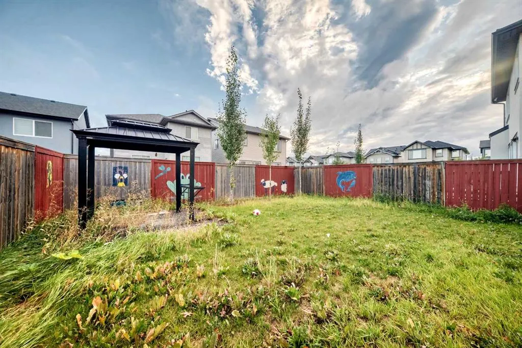 139 Skyview Shores Crescent NE