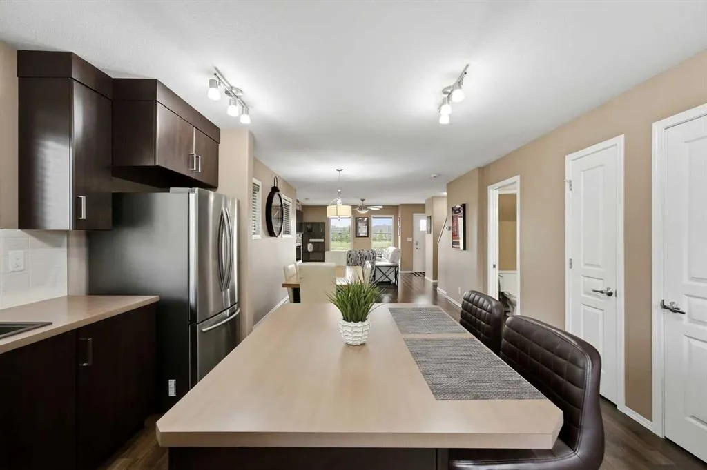 339 Viscount Drive #909