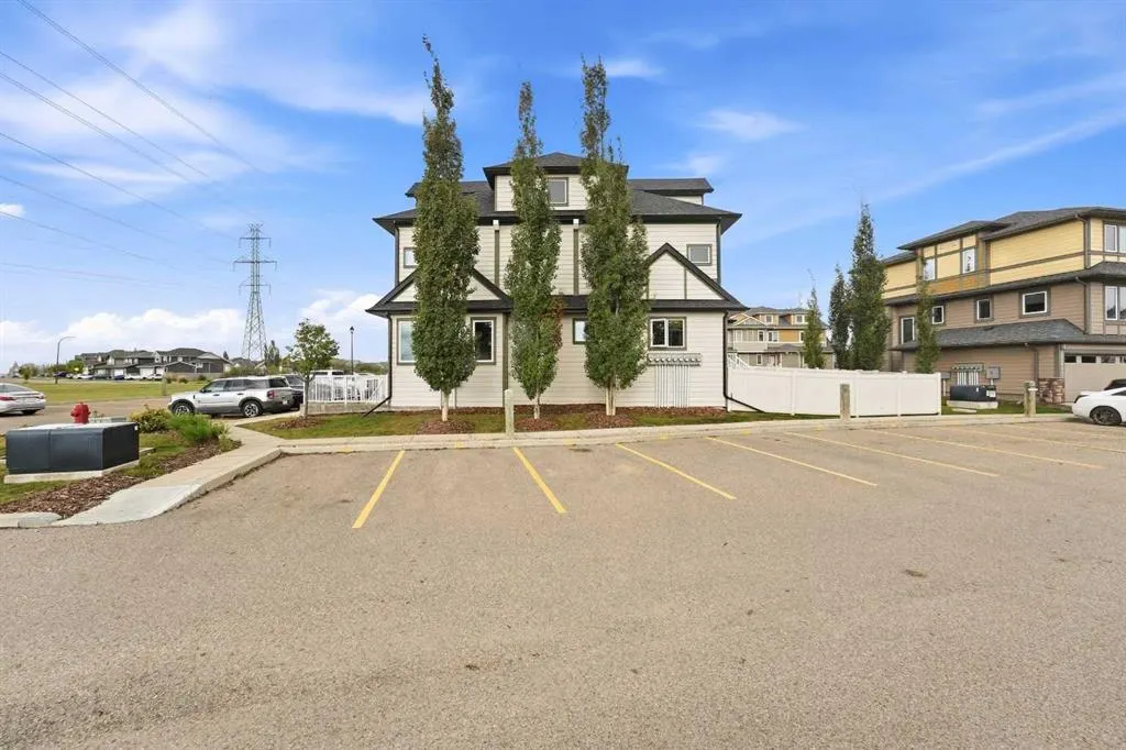 339 Viscount Drive #909