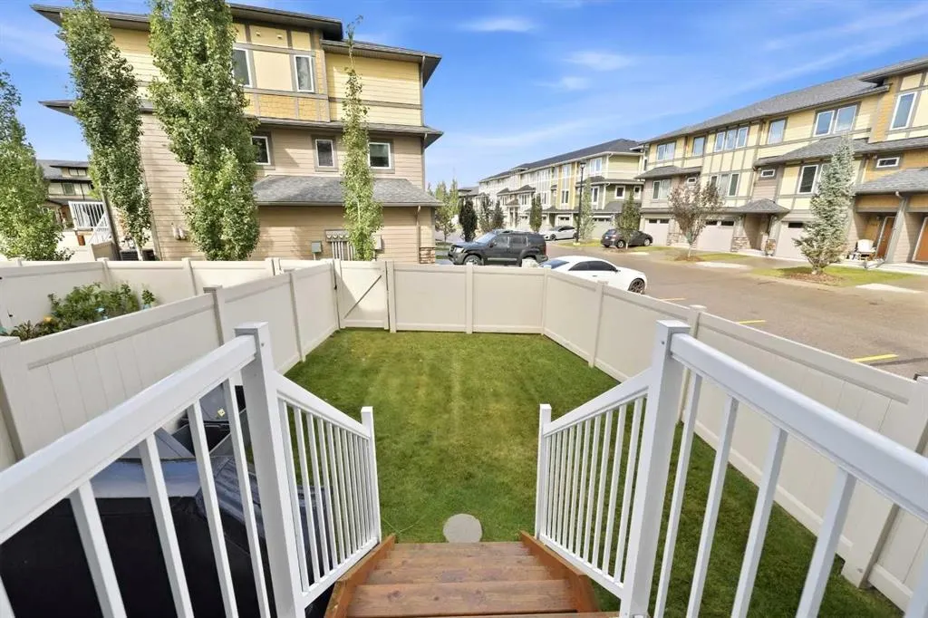 339 Viscount Drive #909