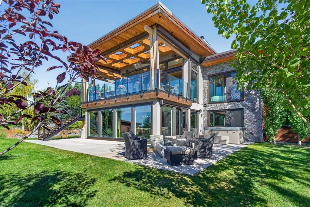80 Willow Creek Heights