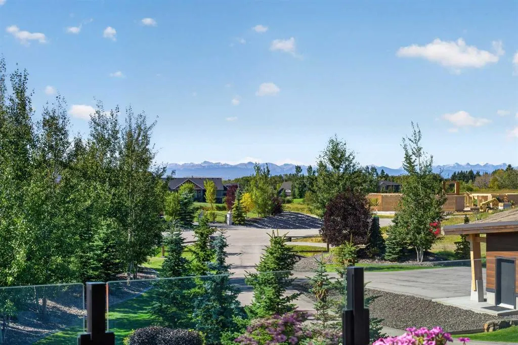 80 Willow Creek Heights