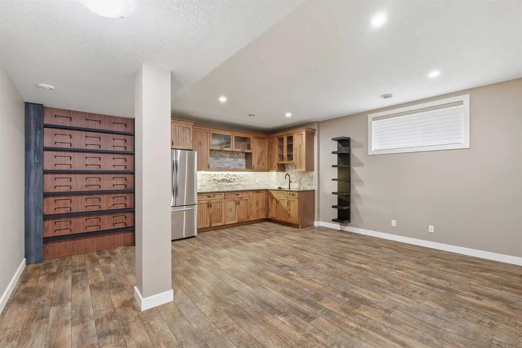 300 Aspenmere Way