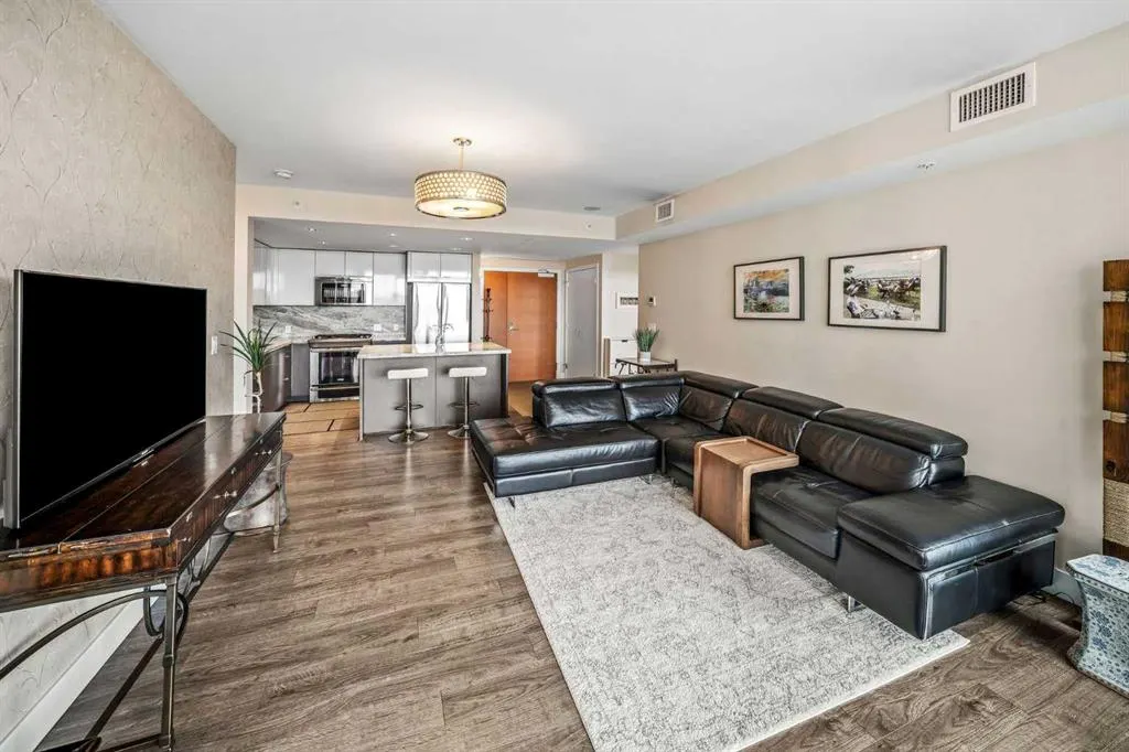 519 Riverfront Avenue SE #604