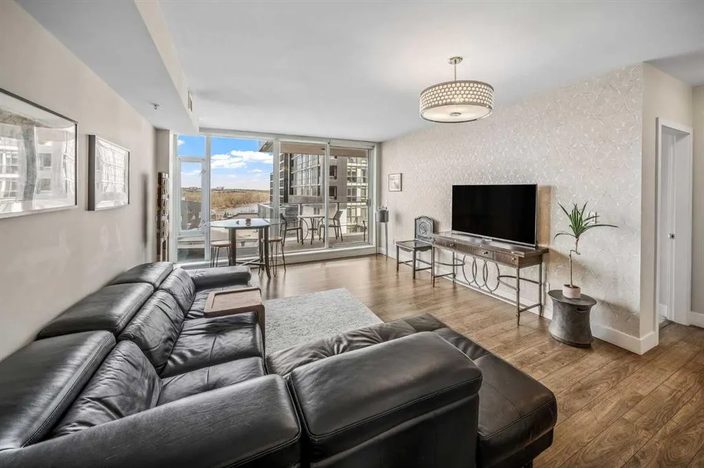 519 Riverfront Avenue SE #604