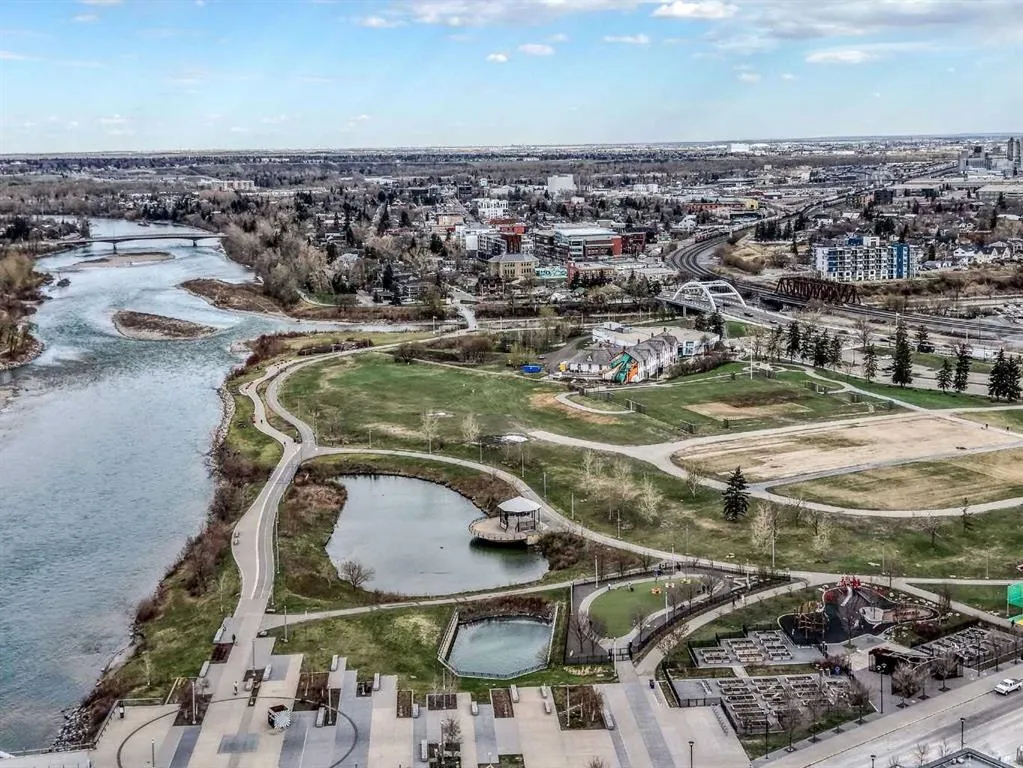 519 Riverfront Avenue SE #604