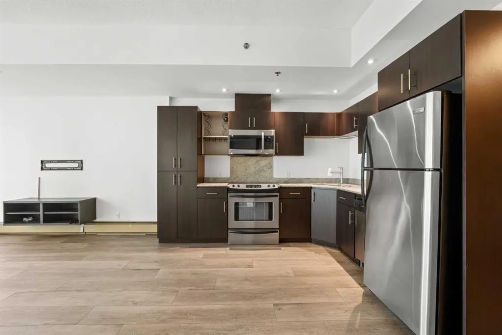 135 13 Avenue SW #706