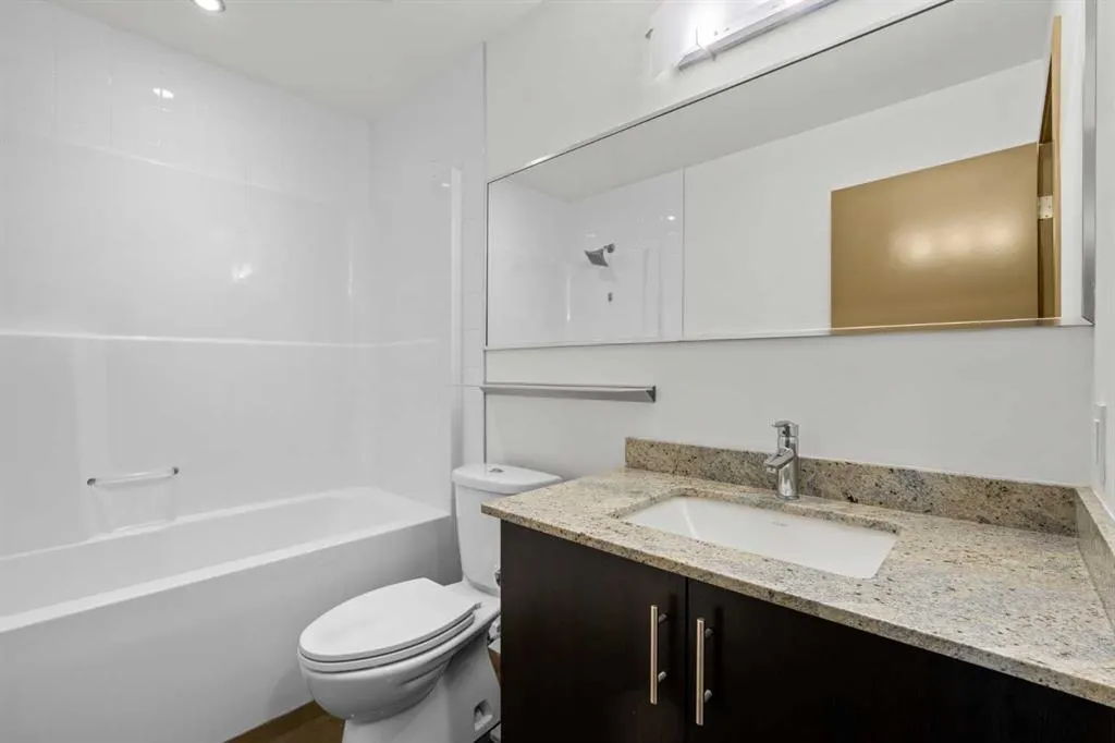 135 13 Avenue SW #706