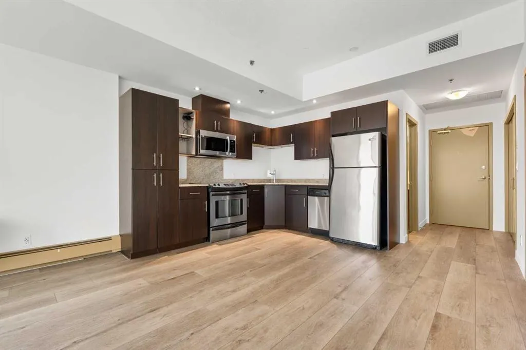 135 13 Avenue SW #706