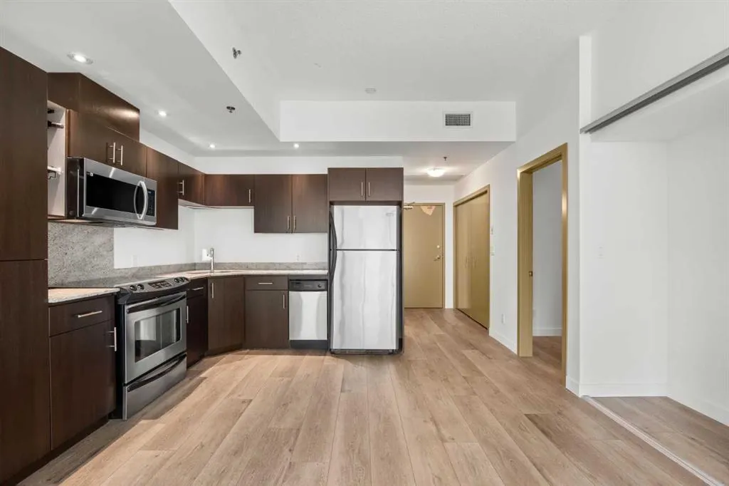 135 13 Avenue SW #706