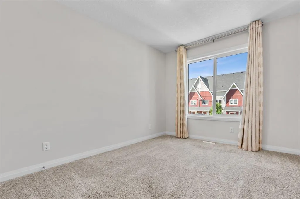 31 Red Embers Lane NE