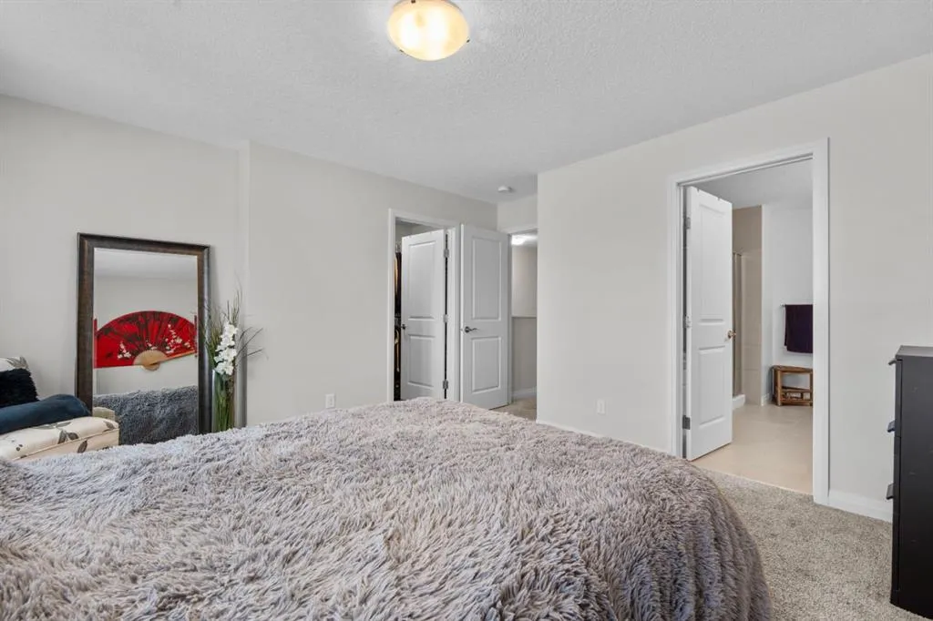 31 Red Embers Lane NE