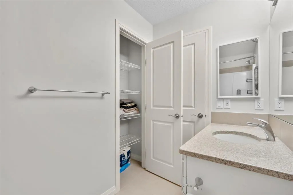 31 Red Embers Lane NE