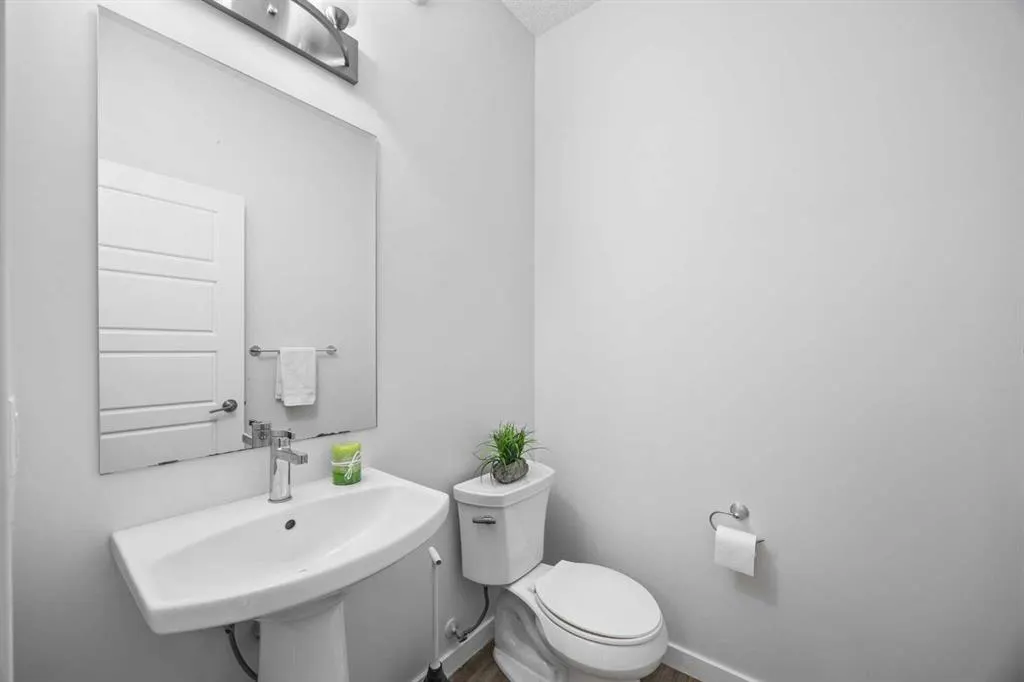 75 Evanston Hill NW