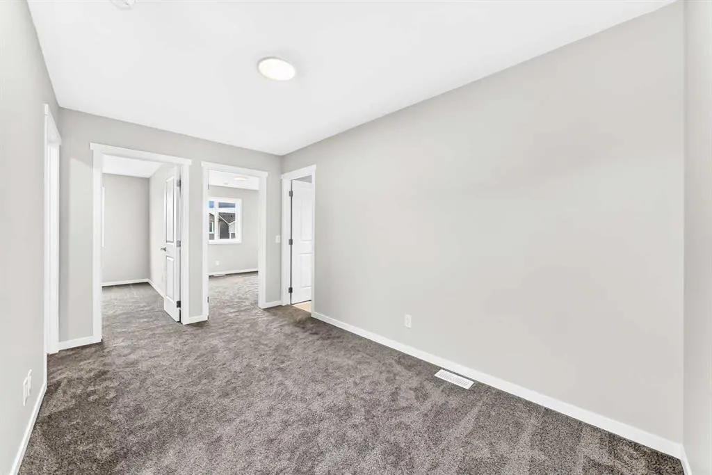 76 Mercado Road SE
