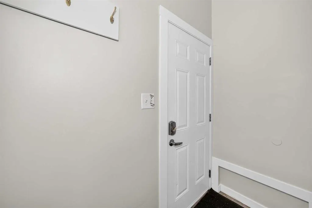 2016 46 Street SE