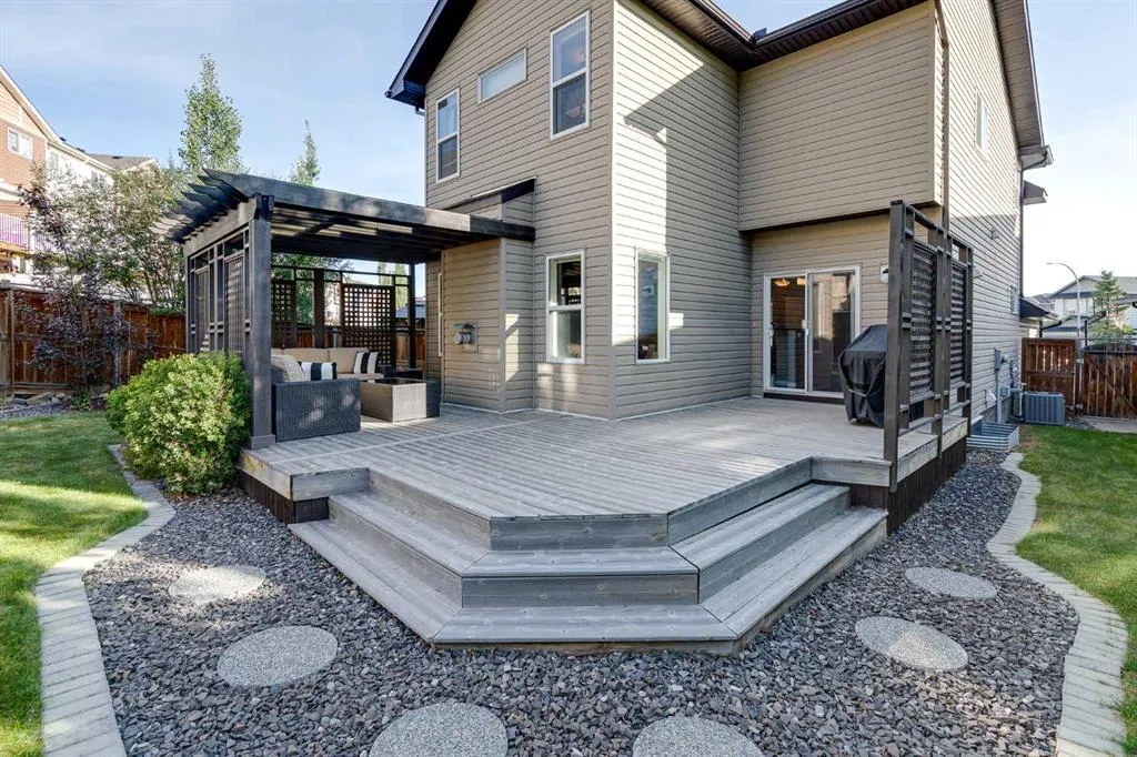 62 Panamount Plaza NW