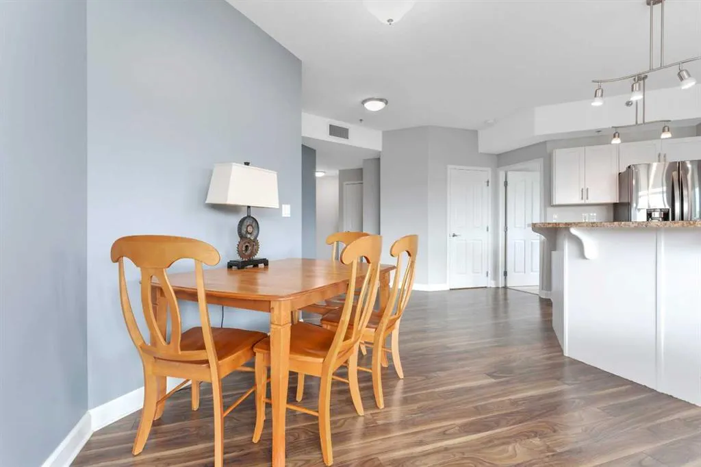 5040 53 Street #321