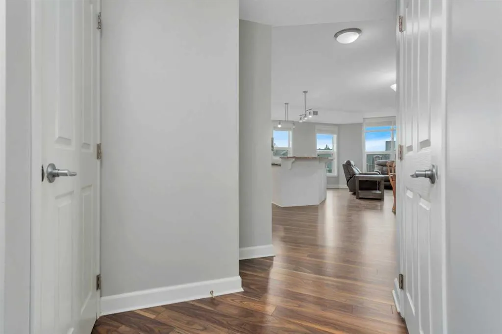 5040 53 Street #321