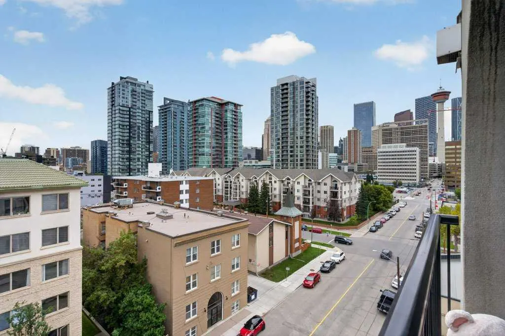 108 15 Avenue SE #707
