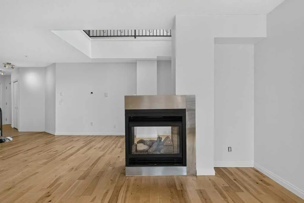 108 15 Avenue SE #707