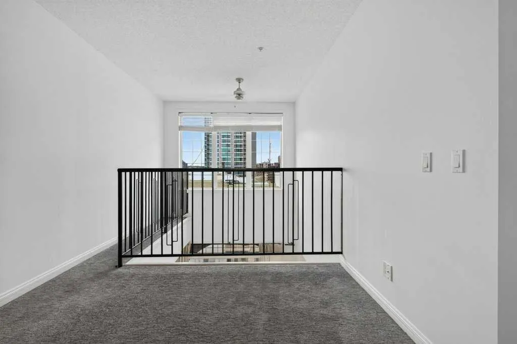 108 15 Avenue SE #707